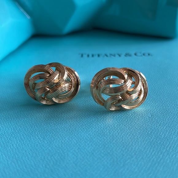 Tiffany & Co 18 Knot Clip Earrings - Picture 3 of 16